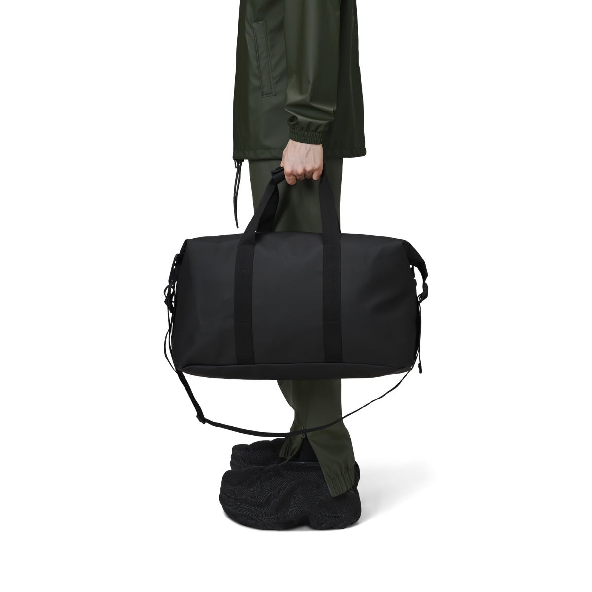 Rains Hilo Weekend Bag in Black