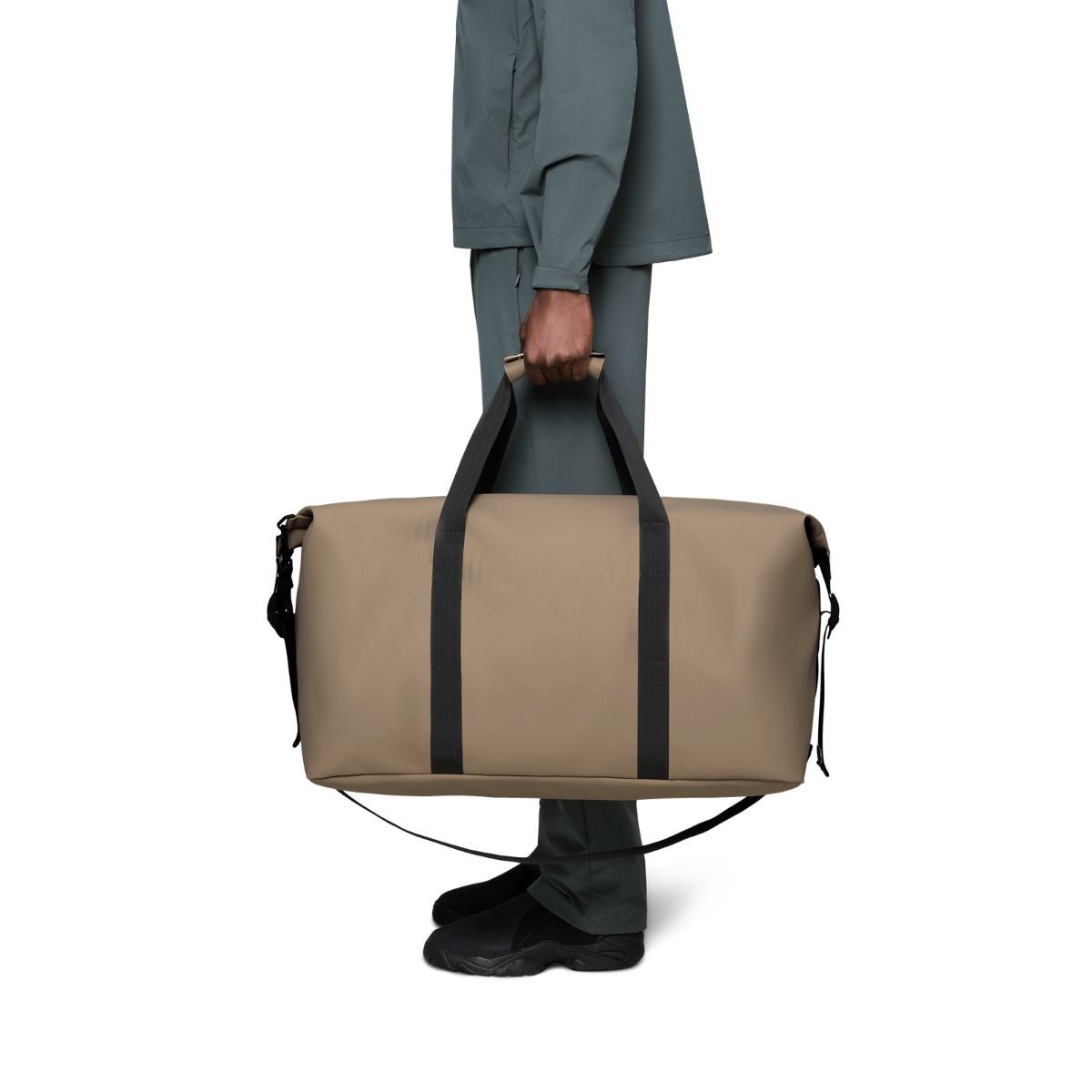 Rains Hilo Weekend Bag Large in Beige