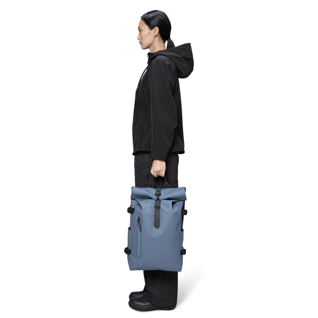 Rains Rolltop Rucksack Large in Blue Dusk