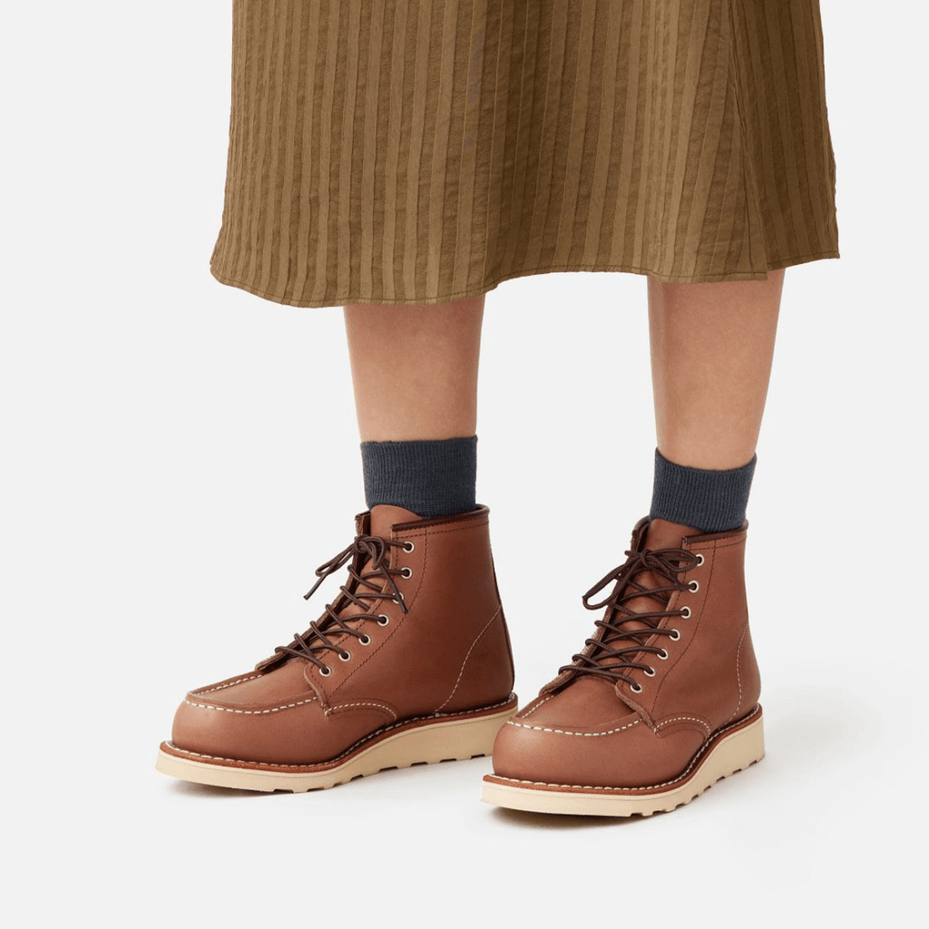 Red Wing Women's Classic Moc 3426 in Mocha Oro-iginal Leather