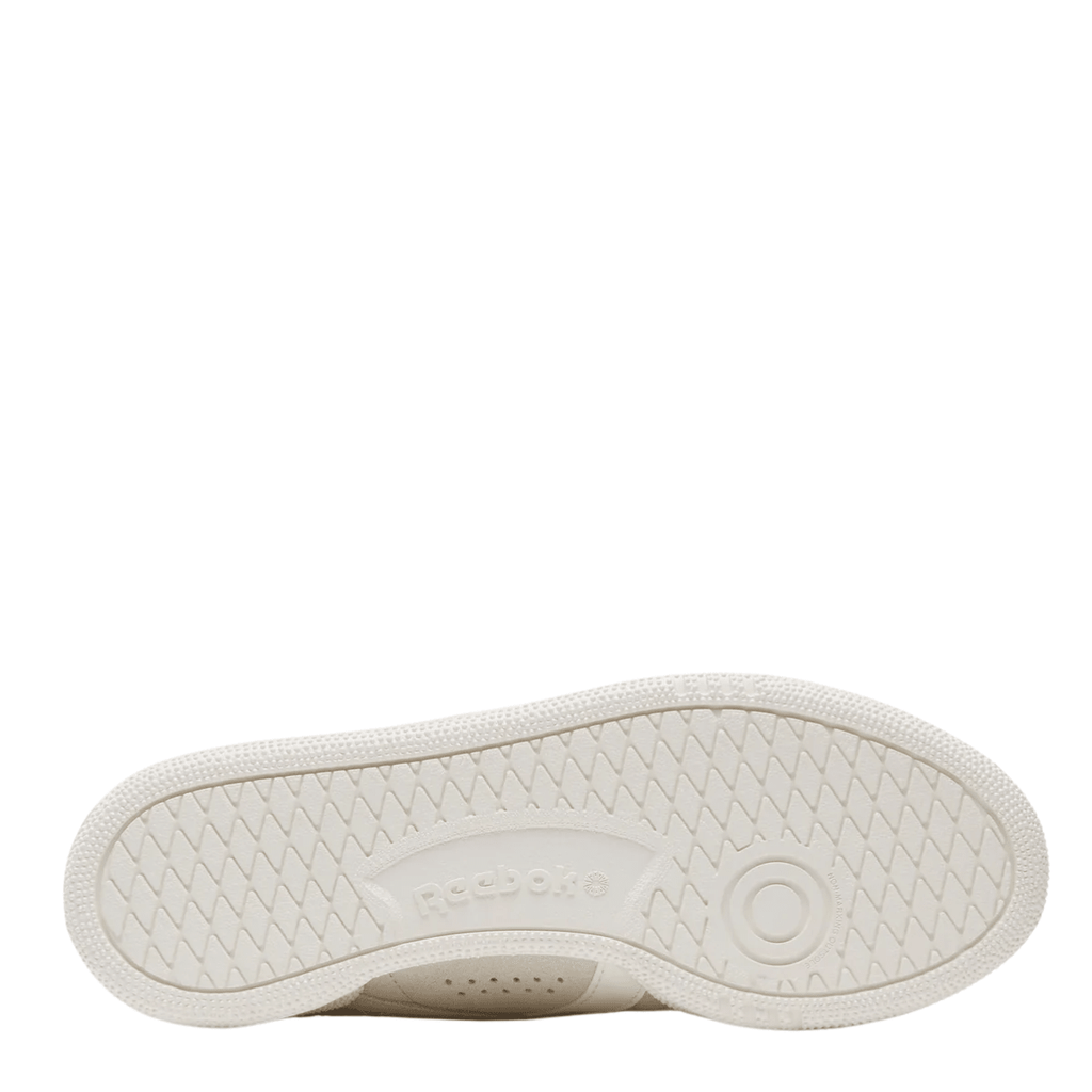 Reebok Women's Club C Grounds UK in Vintage Chalk/Chalk/Sand
