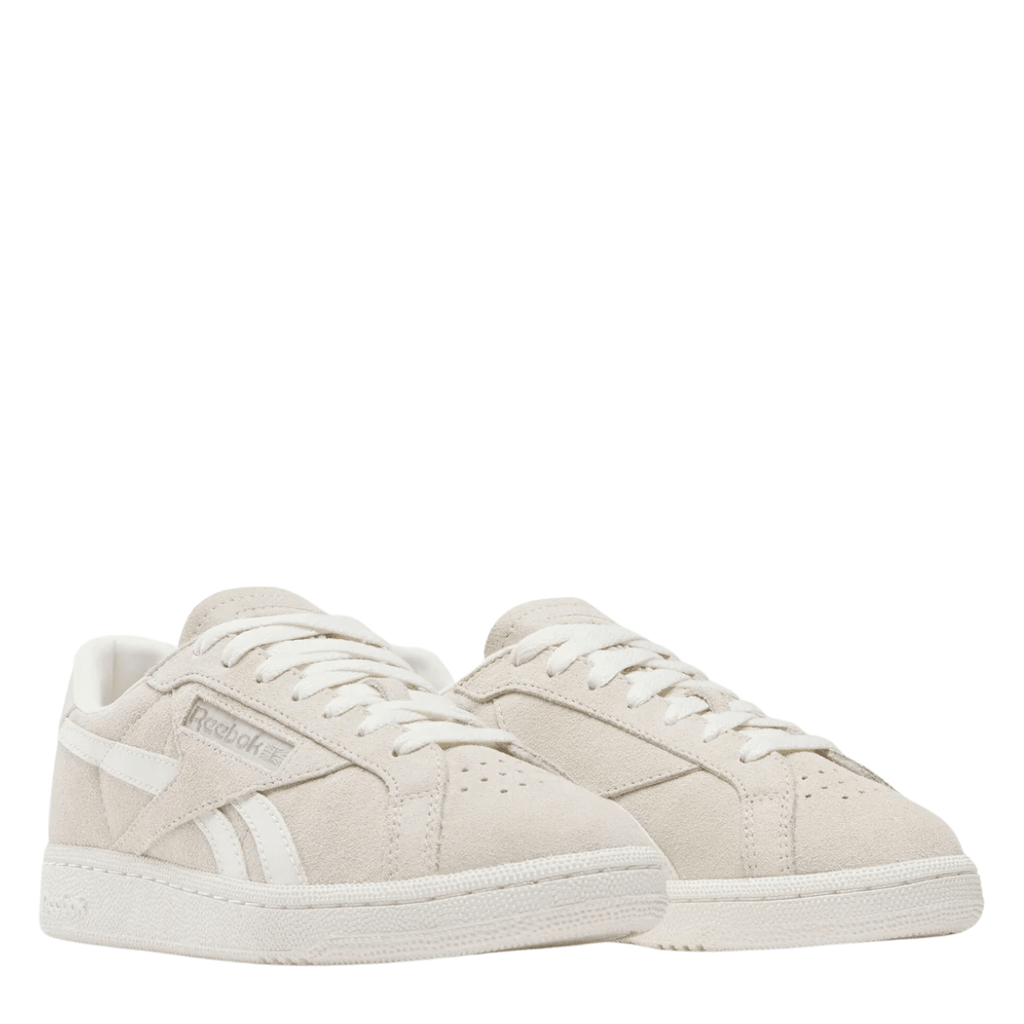 Reebok Women's Club C Grounds UK in Vintage Chalk/Chalk/Sand