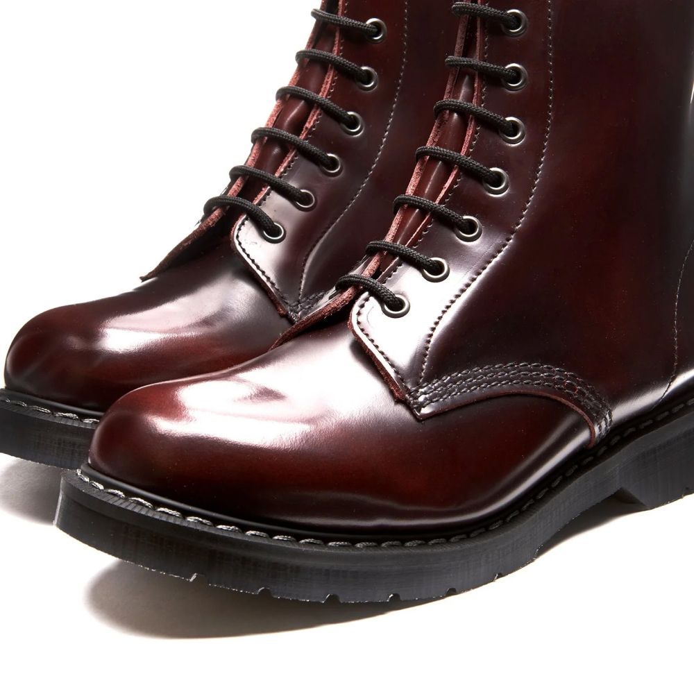 Solovair 8 Eye Derby Boot in Burgundy Rub-Off