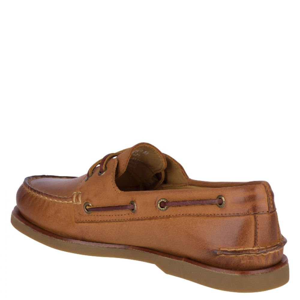 Sperry Men's Gold Cup Authentic Original 2-Eye Boat Shoe in Med Beige