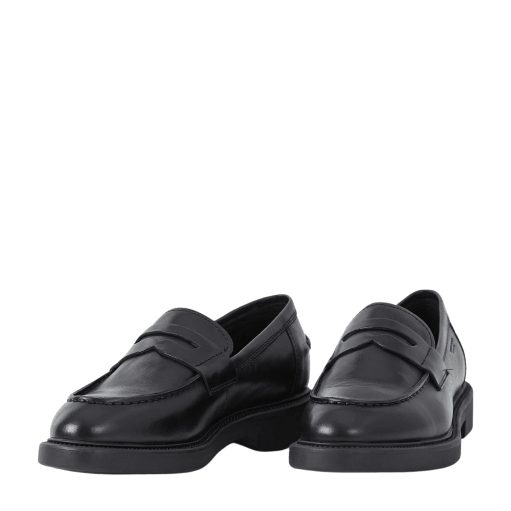 Vagabond Women's Alex W Loafer in Black Leather