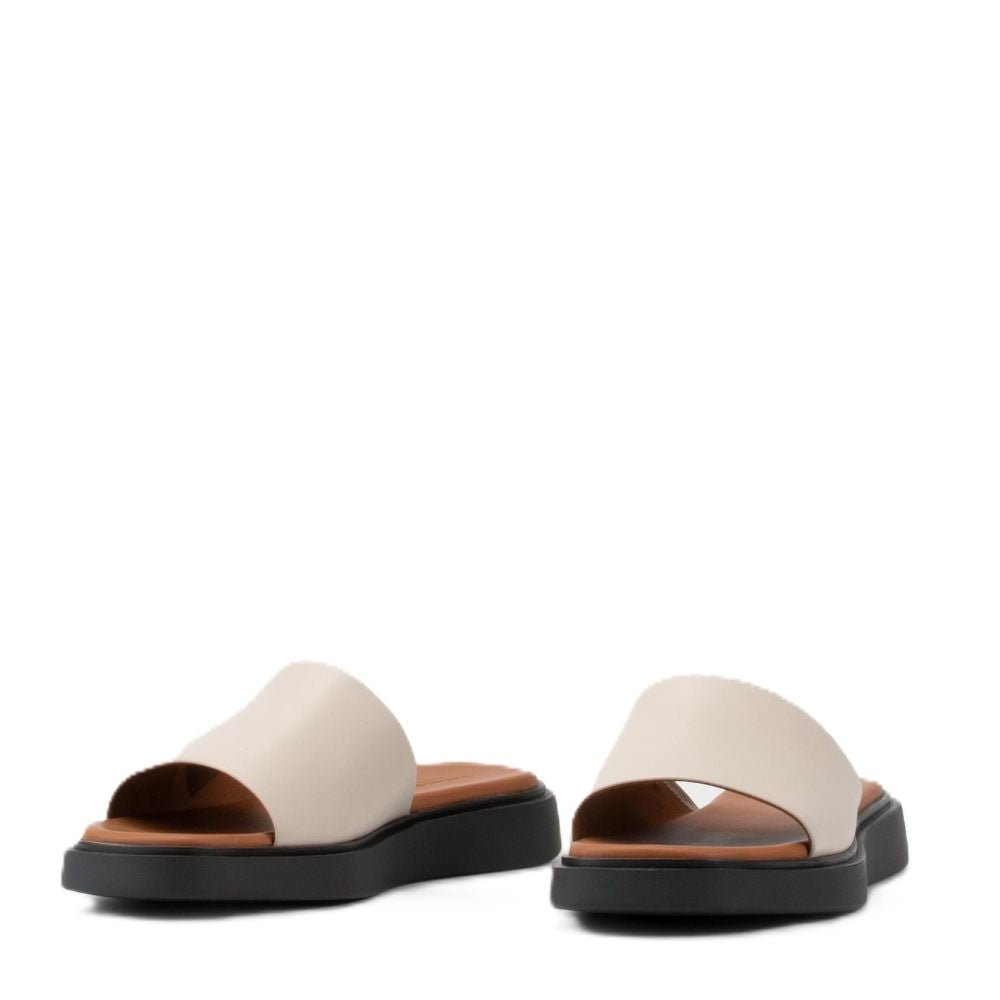 Vagabond Women's Connie Slip-On in Off-White Leather