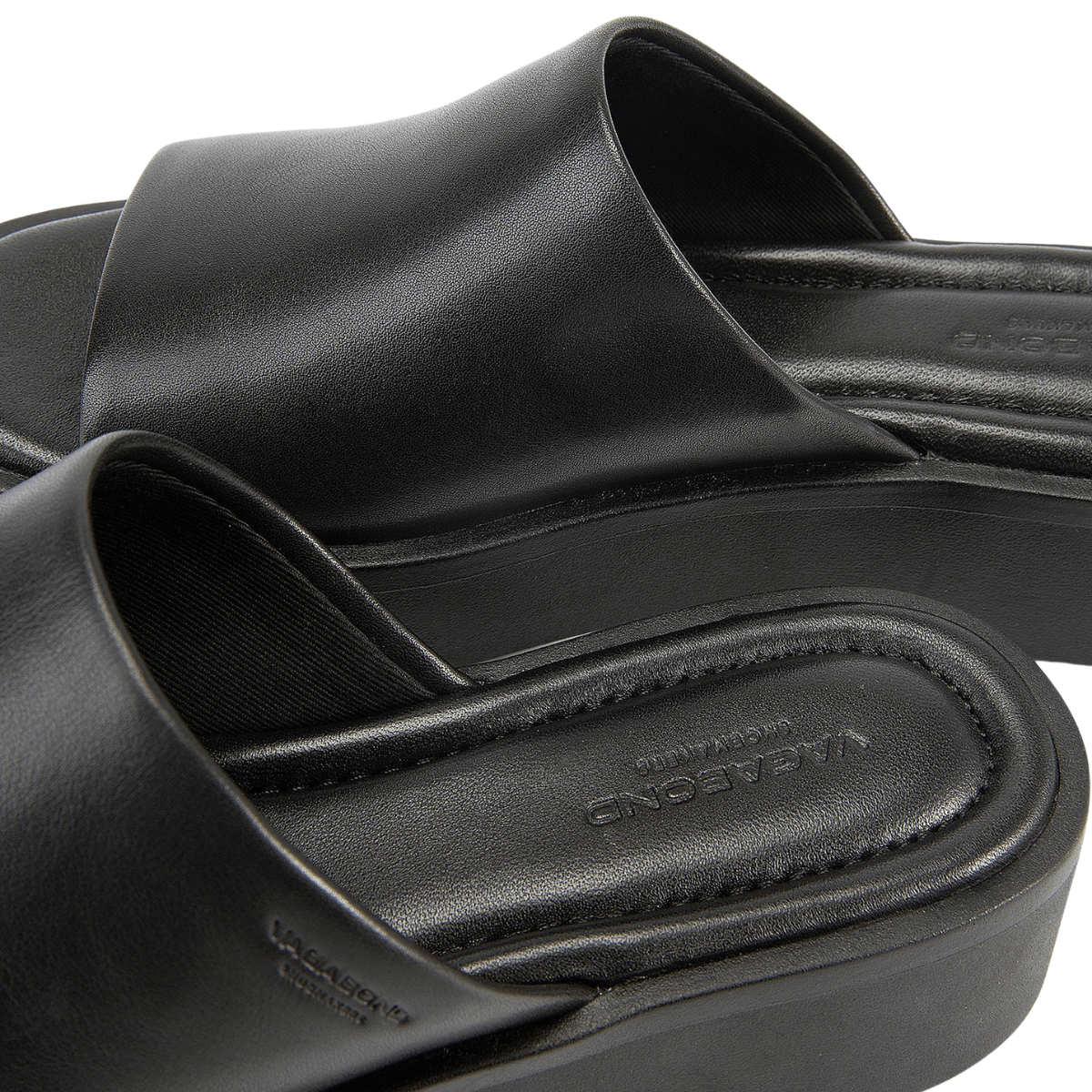 Vagabond Women's Danya Flatform Sandals in Black Leather