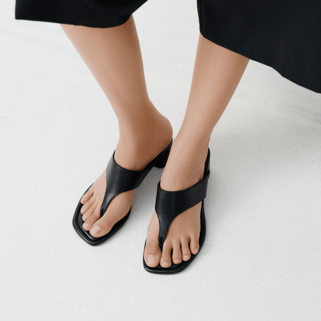 Vagabond Women's Evie Heeled Sandals in Black Leather