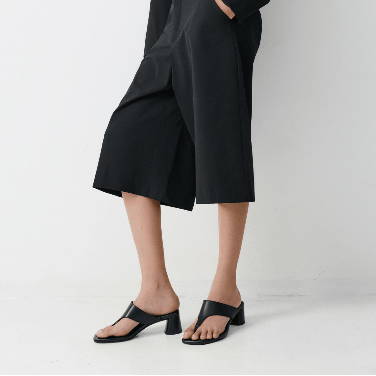 Vagabond Women's Evie Heeled Sandals in Black Leather