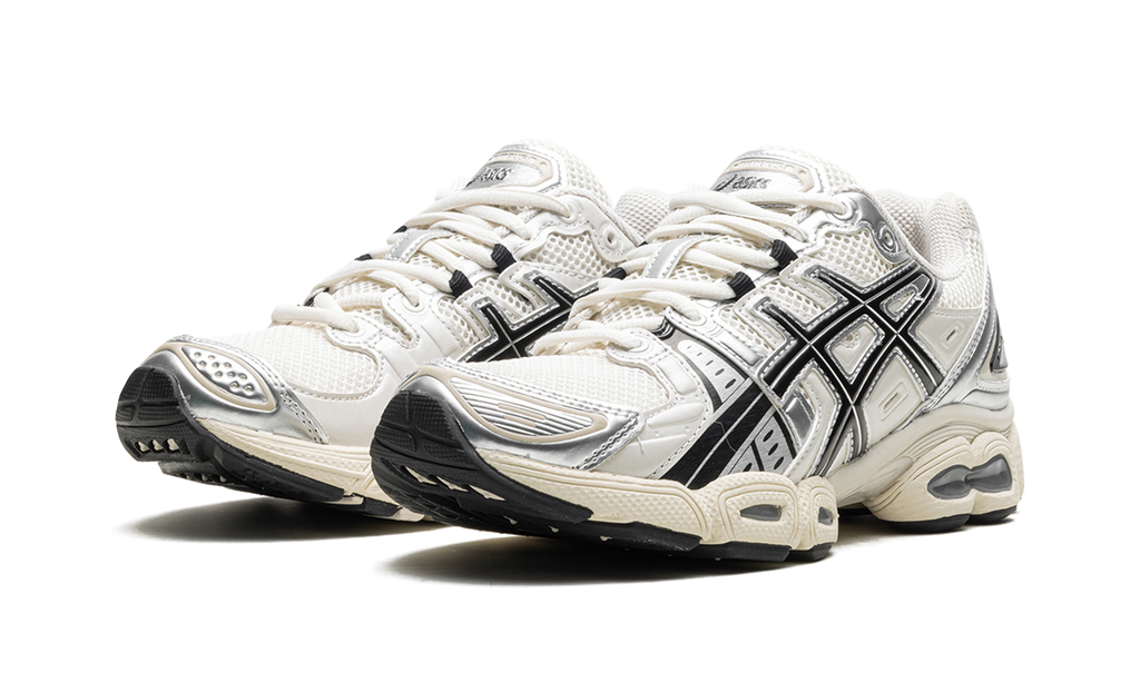 Gel Nimbus 9 "Cream / Black" 1201A424 105